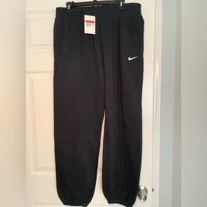 Nike loose fit mid rise sweatpants large